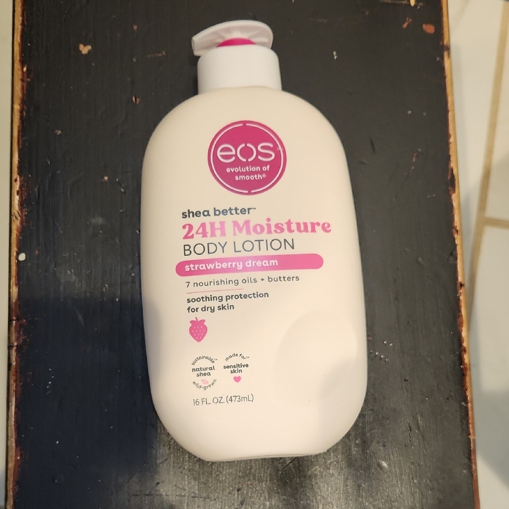 NEW eos Shea Better Body Lotion in Strawberry Dream